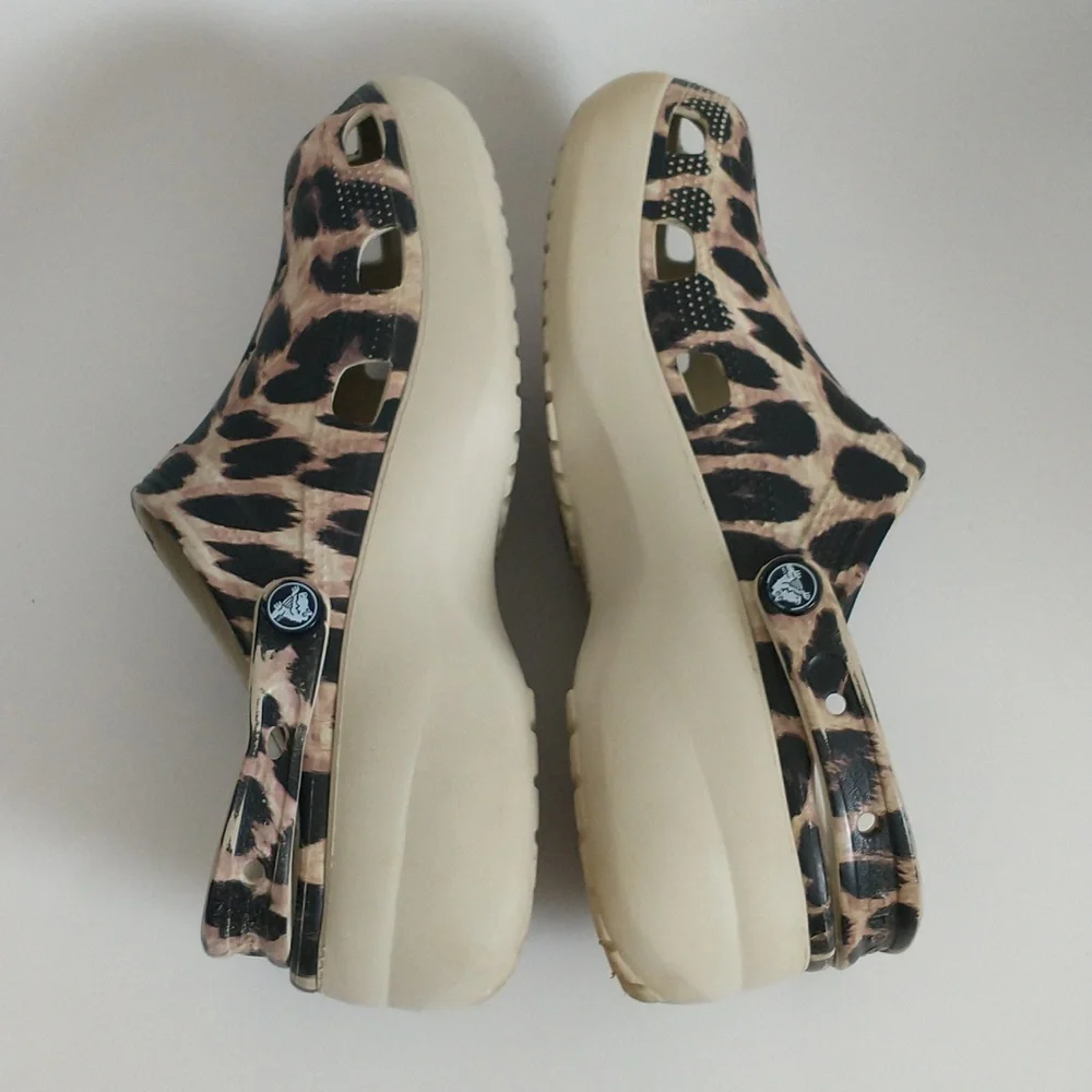 CROCS Platform Animal Print Comfort Clogs - Picture 7 of 12